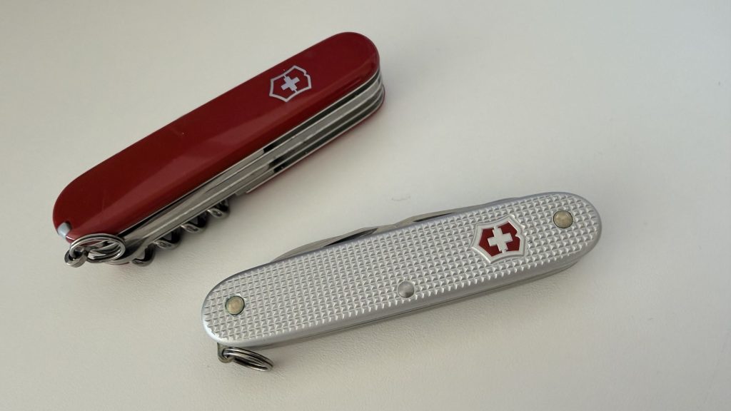 Victorinox Explorer vs Pioneer X Alox